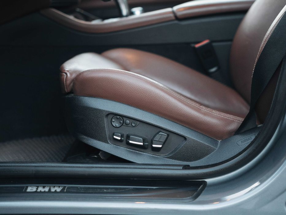 Продам власну BMW 5 Series 218 к.с універсал, топ комплектація
