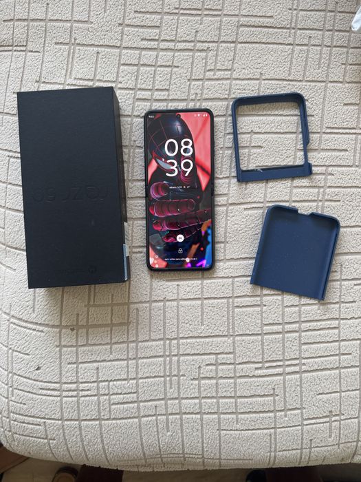 Iphone 15 promax e motorola RAZR em iphone 17 pro