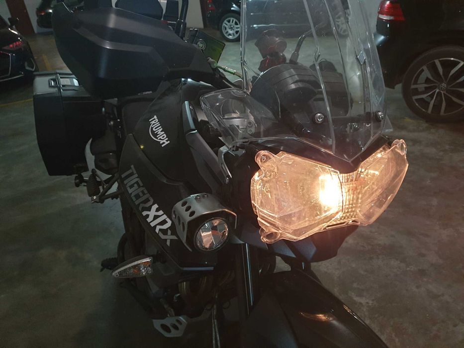 Moto triumph tiger xrx 800