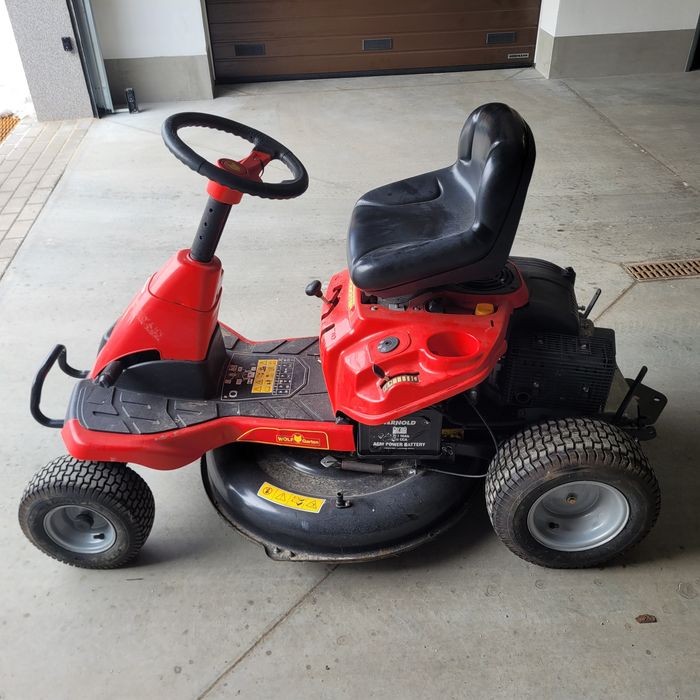 Traktorek ogrodowy,  kosiarka Wolf Garten MTD