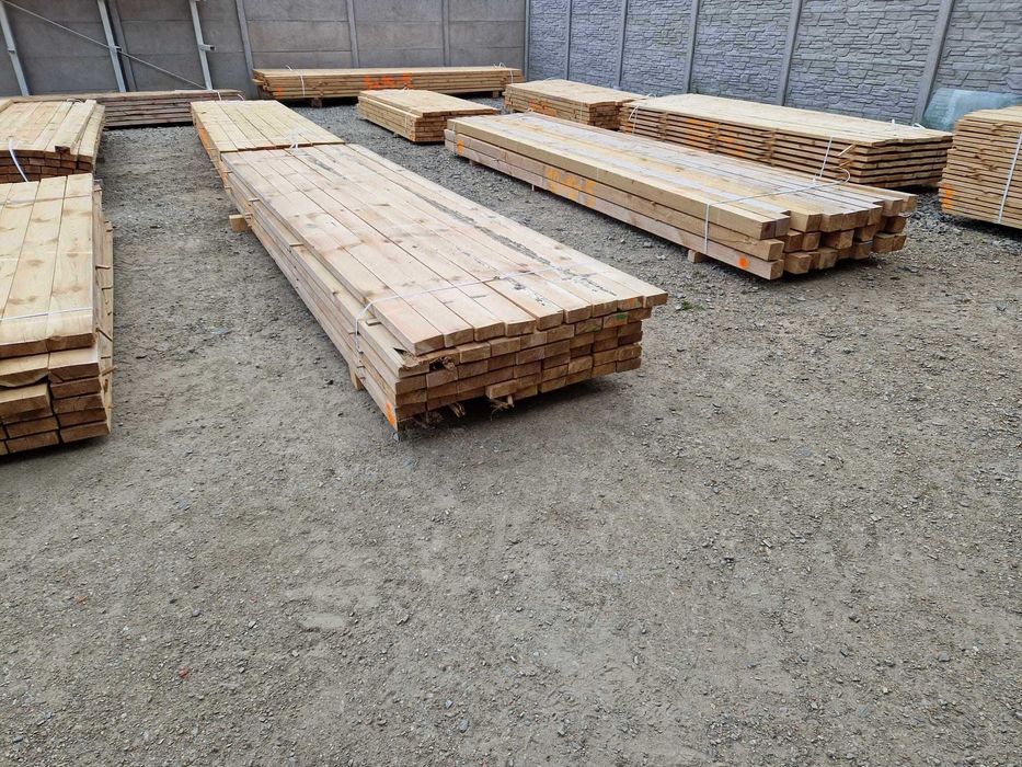 Drewno konstrukcyjne C24 / Więźba dachowa / podbitka / łata