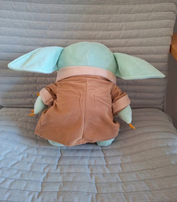 Peluche baby yoda