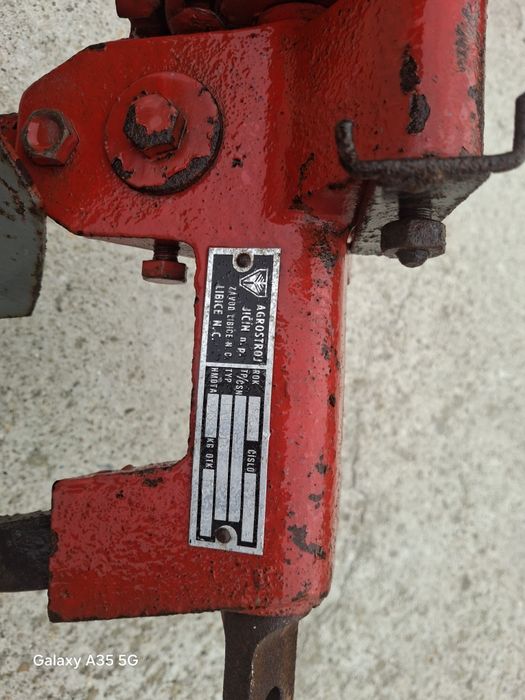 Pług terra vari  fortschritt  mf 70
