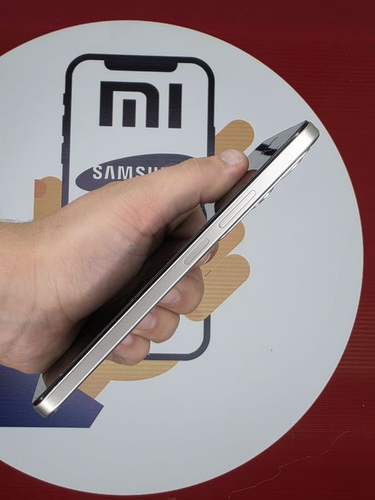 Xiaomi Redmi 15 8/256 ГБ — 7000 мА·год | 144 Гц | NFC, потужный смартфон