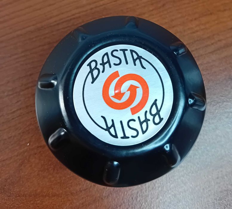 Dzwonek rowerowy obrotowy  firmy BASTA  /lekki i wygodny /.