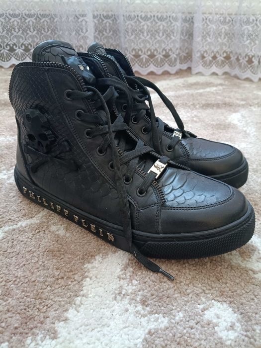 Продам класні кросівки