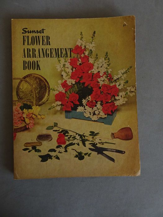 Livro de Arranjos florais - Sunset Flower Arrangement Book 1952