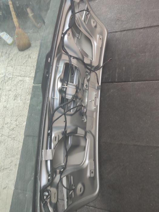 Кришка багажника Ауді А4 В7 ляда Audi A4 B7 багажник Ауді А4 В7 сіра