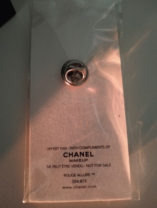 Chanel broszka - nowa