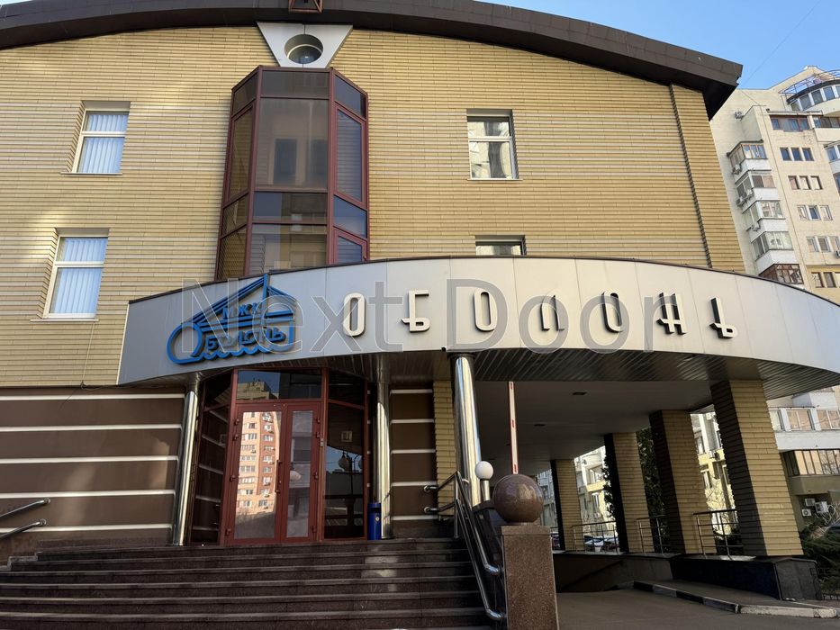Продам гараж в підземному паркінгу