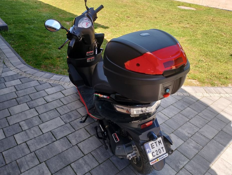 Skuter Junak 106