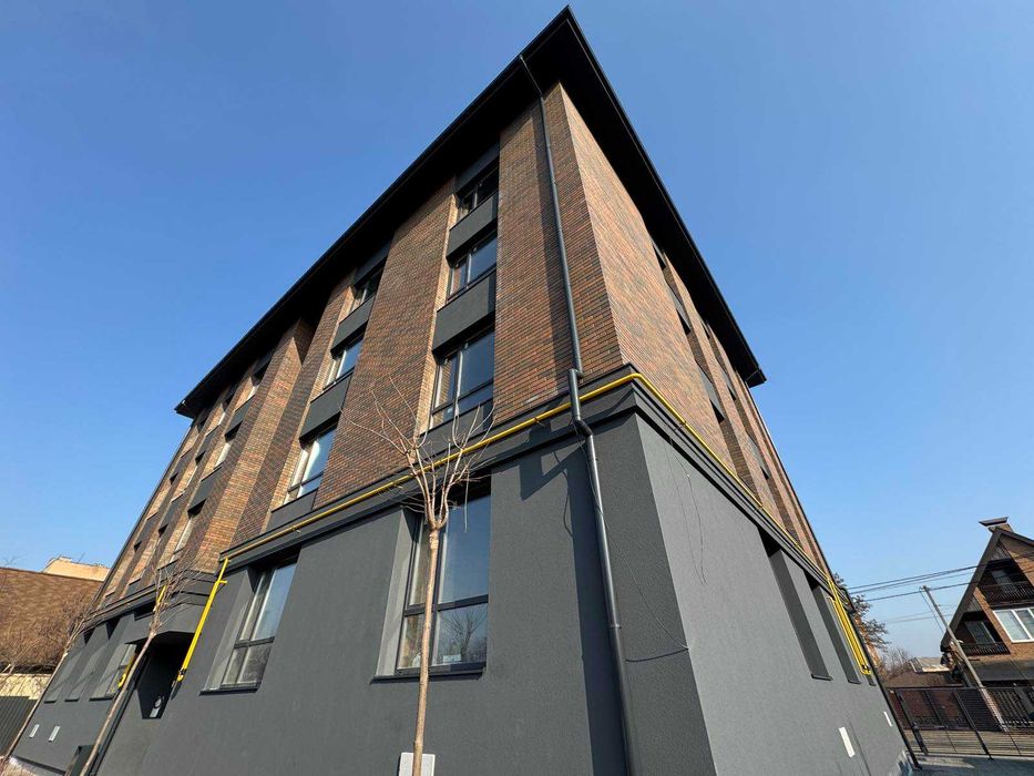 Продам 2-кімнатну квартиру в Центрі міста!