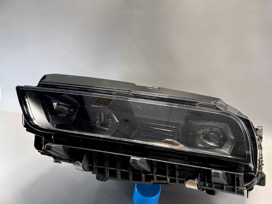 Фара, DRL BMW 7 серія G70