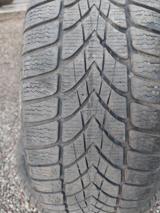 225/60r17 zimowe dunlop