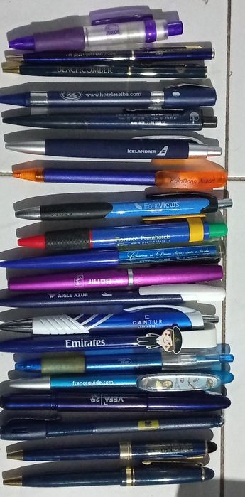 Canetas novas com publicidade para colecionadores