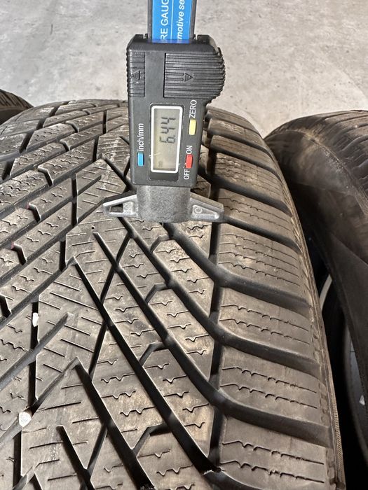 Резина зимная.   Pirelli.   235.55.19   Britain