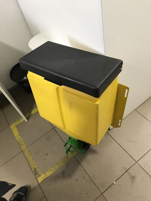 Картоплесажалка Bomet Сажалка двохрядна Бачок на добриво Окучник Їжаки