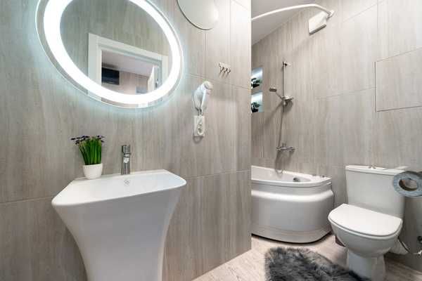 Подобово 3к квартира VIP з джакузі . Лесі Українки. Центр Києва