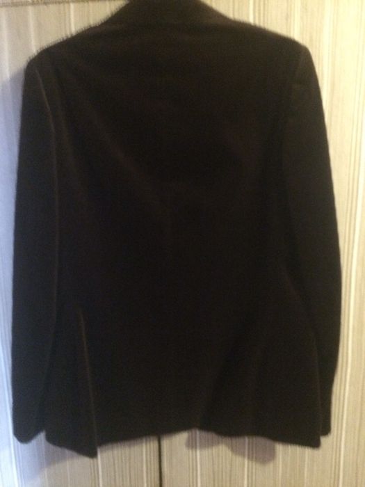 Велюровый женский пиджак