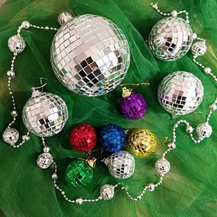 Ялинкові іграшки / Дзеркальні кулі Скляні (D4 см; D6 см; D10 см)