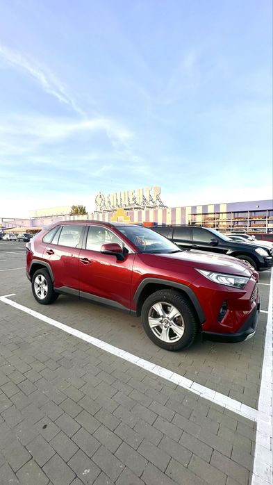 Офіційна Toyota Rav4 aktive. Автосалонам, майданчикам та перекупникам прохання не турбувати