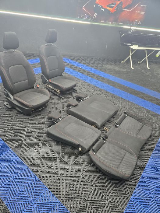 Estofos completos Ford Focus