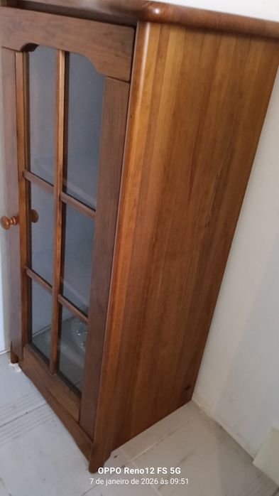 2 Móveis-Movel Vitrine_ Móvel de Apoio/Armario_Madeira Maciça