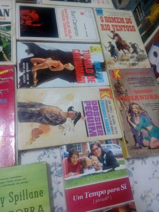Livros vários antigos
