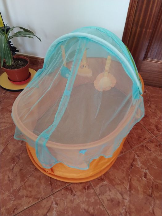 Berço de viagem bebé, praia campo jardim campismo casa quarto sala.