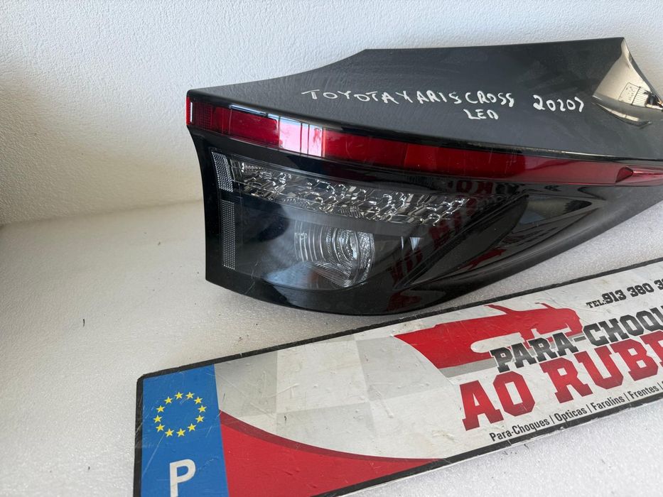 farolim drt toyota Yaris cross 2020> led