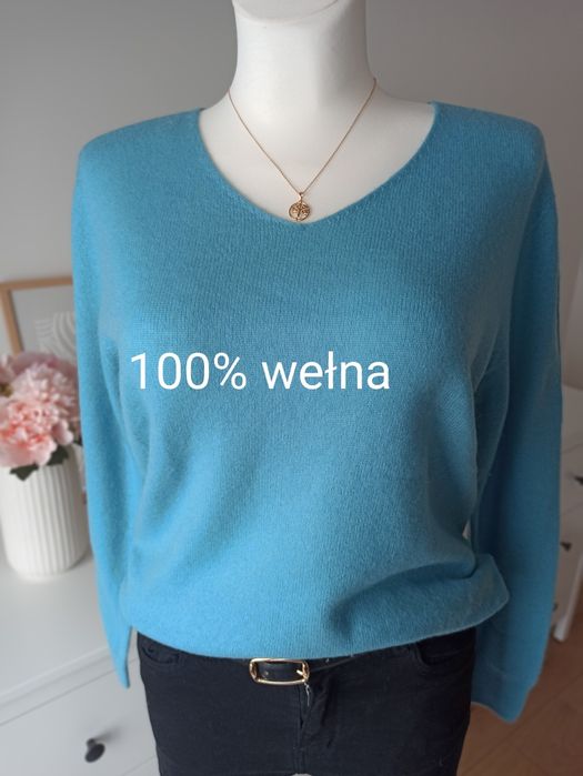 Elegancki turkusowy sweter dekolt V w serek v-neck wełniany M/38 puszy