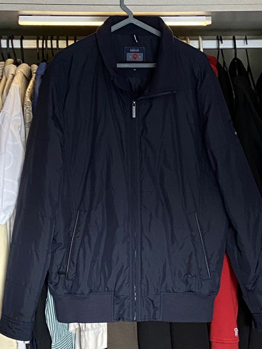 Casaco lion of porsche