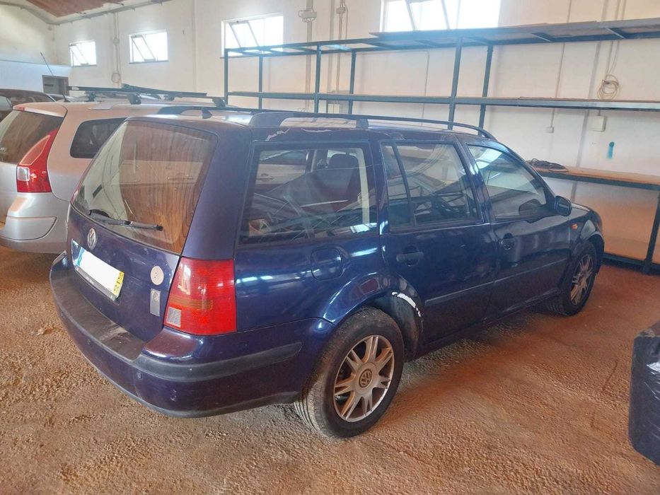 VW Golf IV carrinha 1.4 16v ano 2002 para Peças