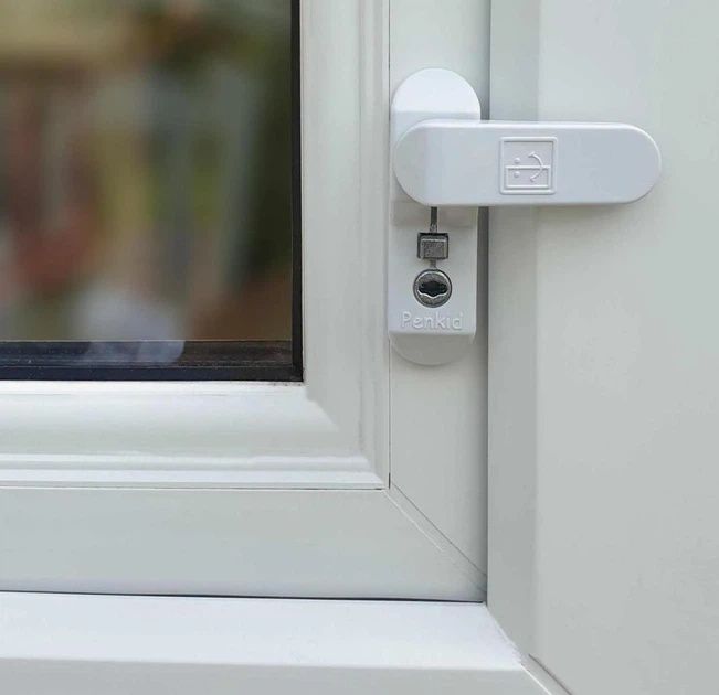 Обмежувач створки, протизламна защіпка, дитячий замок