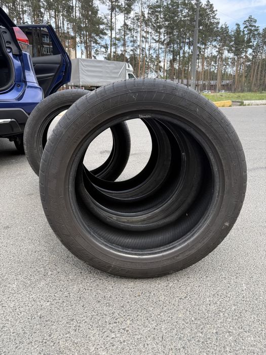 Літня гума Goodyear 225/50/19 комплект