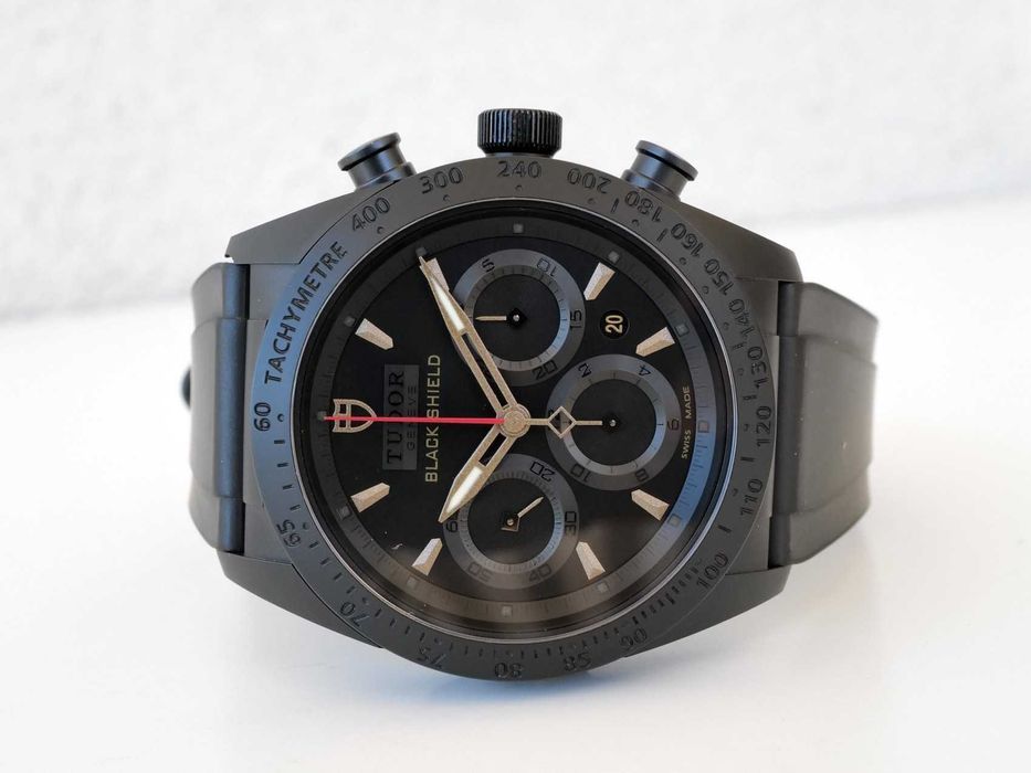 Tudor Fastrider Black Shield