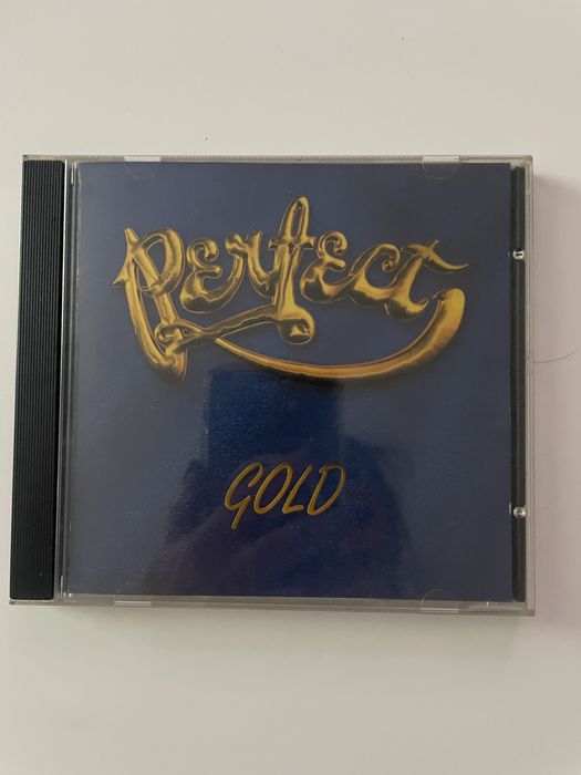 Plyty - trzy zespolu Perfect