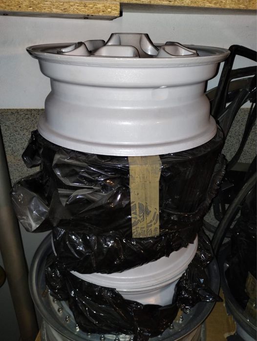 Felgi magnezowe Cromodora CD10 13” Fiat 125 124 Polonez – po renowacji