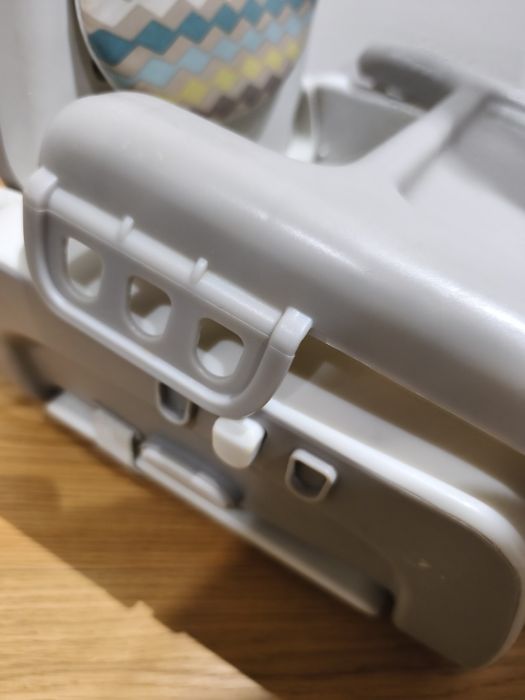 Cadeira de Alimentação Portátil Chicco Mode – Estampado Chevron