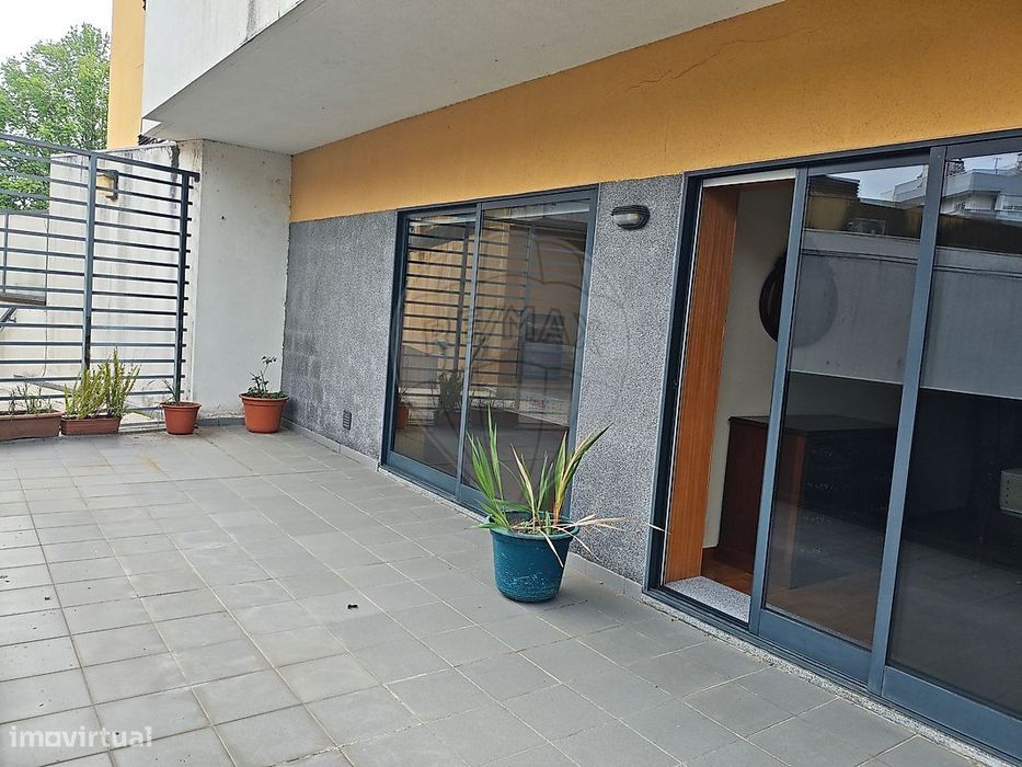 Apartamento T2 para arrendamento