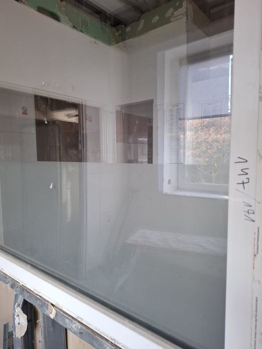 Okno stałe plastikowe