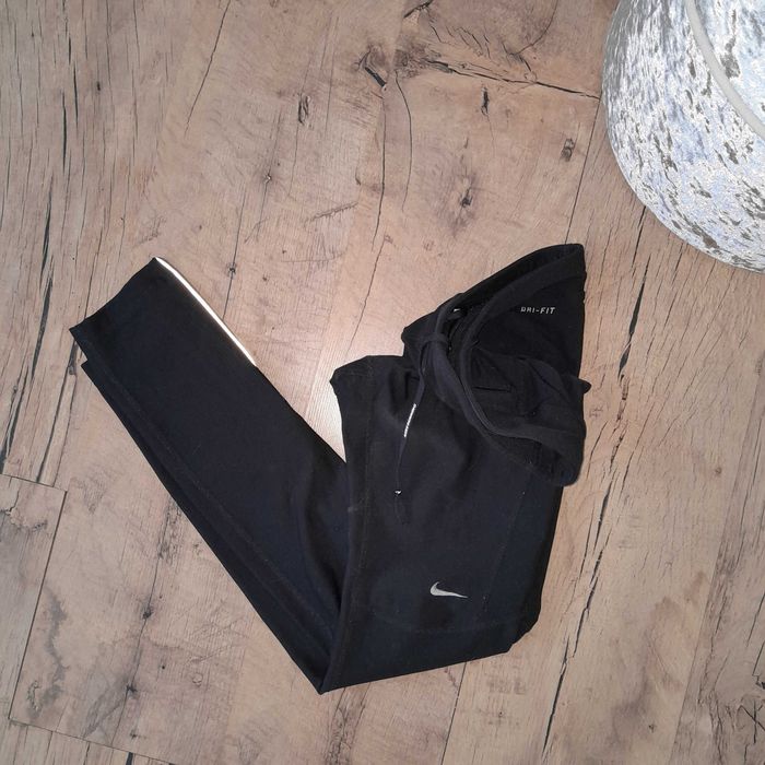 Czarne legginsy Nike XS running