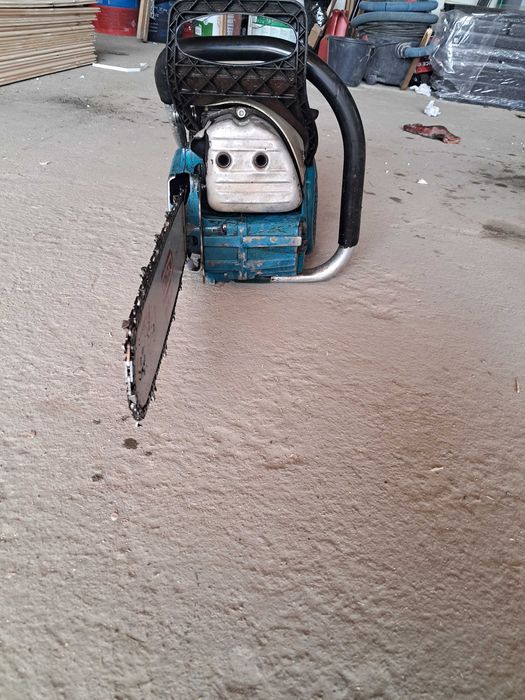 Pilarka makita 6401