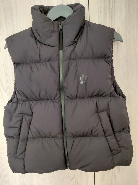 Жилет женский пуховой Adidas (XS-M)