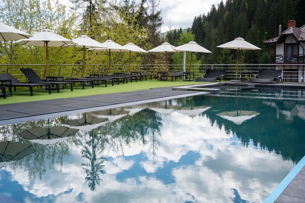 Групове поселення в Буковелі | Готель зі SPA та басейном