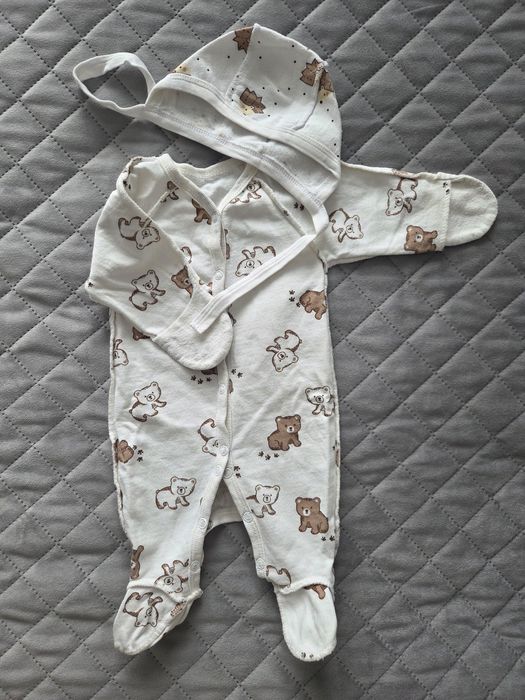 Одяг дитячий 0- 3 місяці