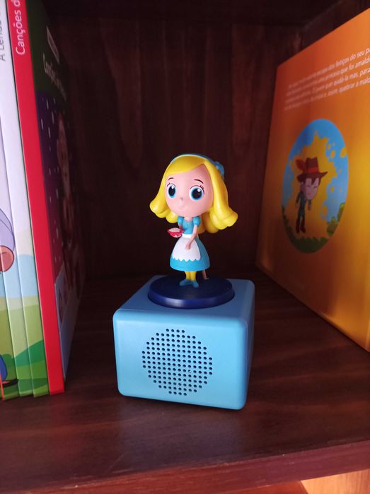 Livros e Figuras de Áudio Contos + DocStation.