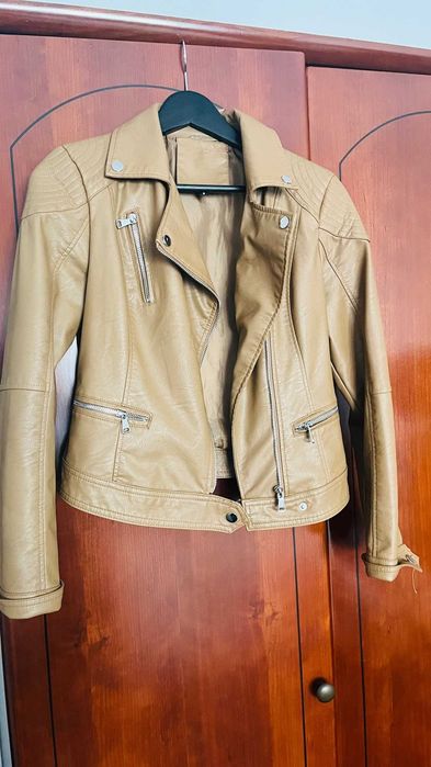Camel-colored eco-fur coat/jacket - size S