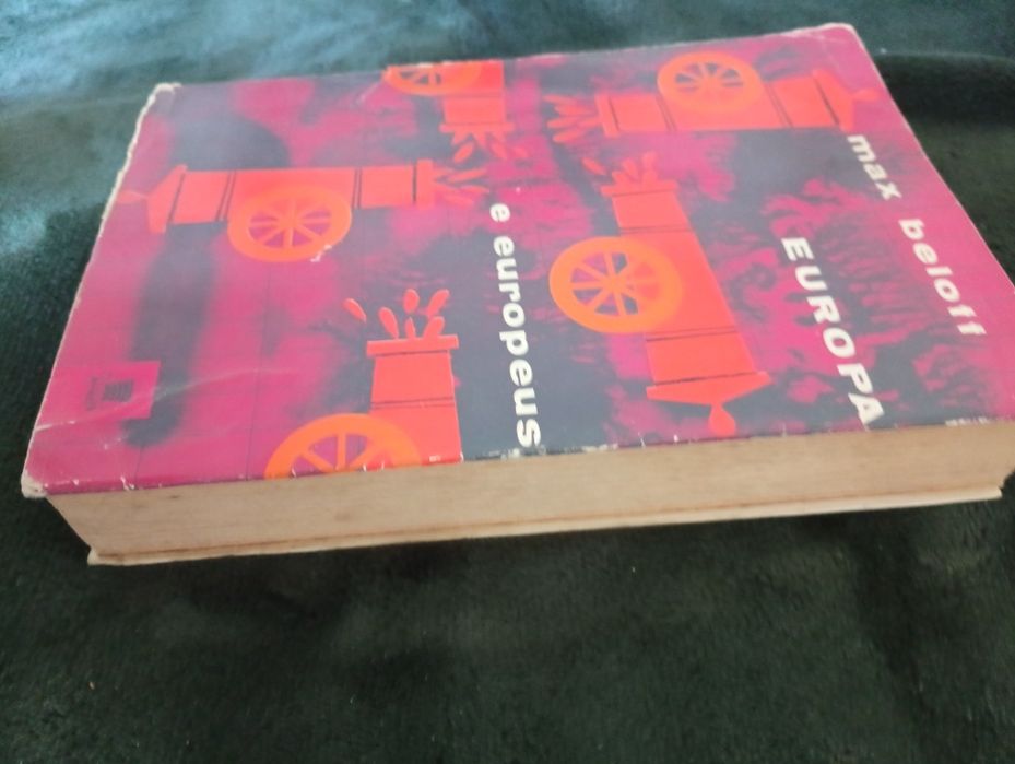 Europa e europeus	Beloff, Max	Lisboa : Editora Ulisseia, 195?