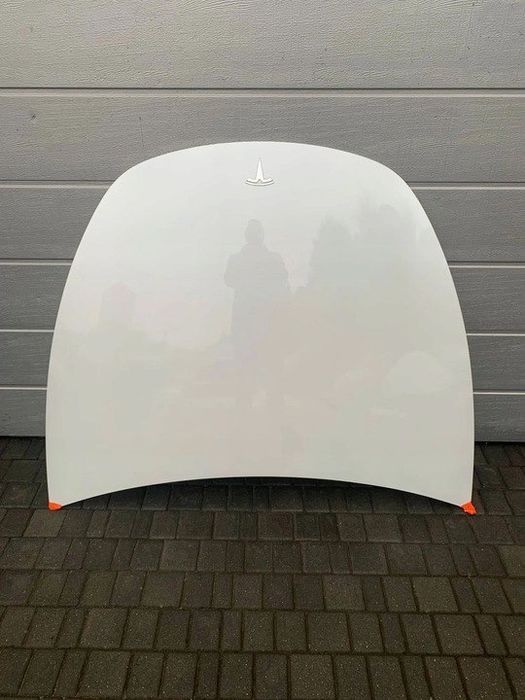 Tesla Model Y капот - рест/ до рест